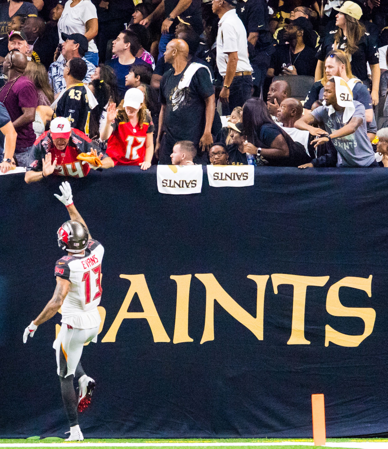 saintsbucs.091018.028
